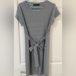 Women’s T Shirt Dress Tie Waist with Pockets | Navy + White